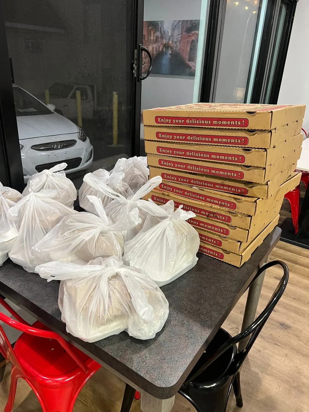 Des centaines de repas, chaque samedi soir